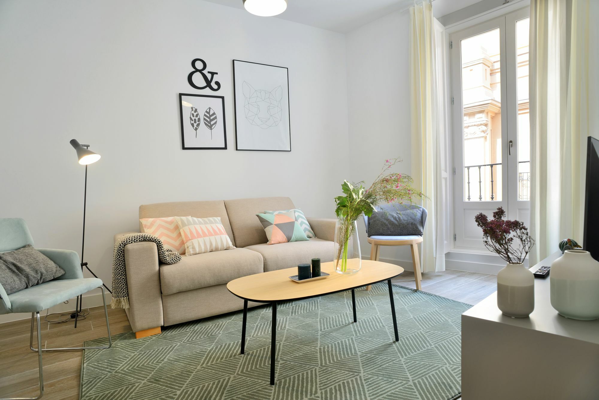 Apart-hotel Nqn Aparts & Madri